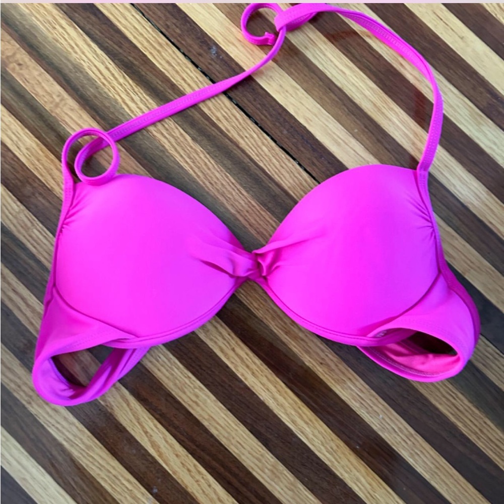Super cute pink bikini top